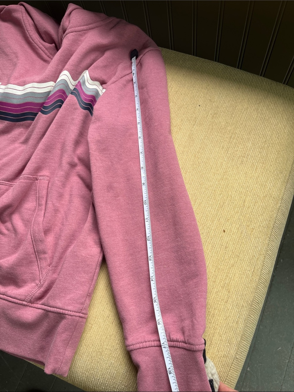 Patagonia Kids Graphic Hoodie | Pink Pullover Hoodie | Excellent Condition | L - Picture 13 of 13